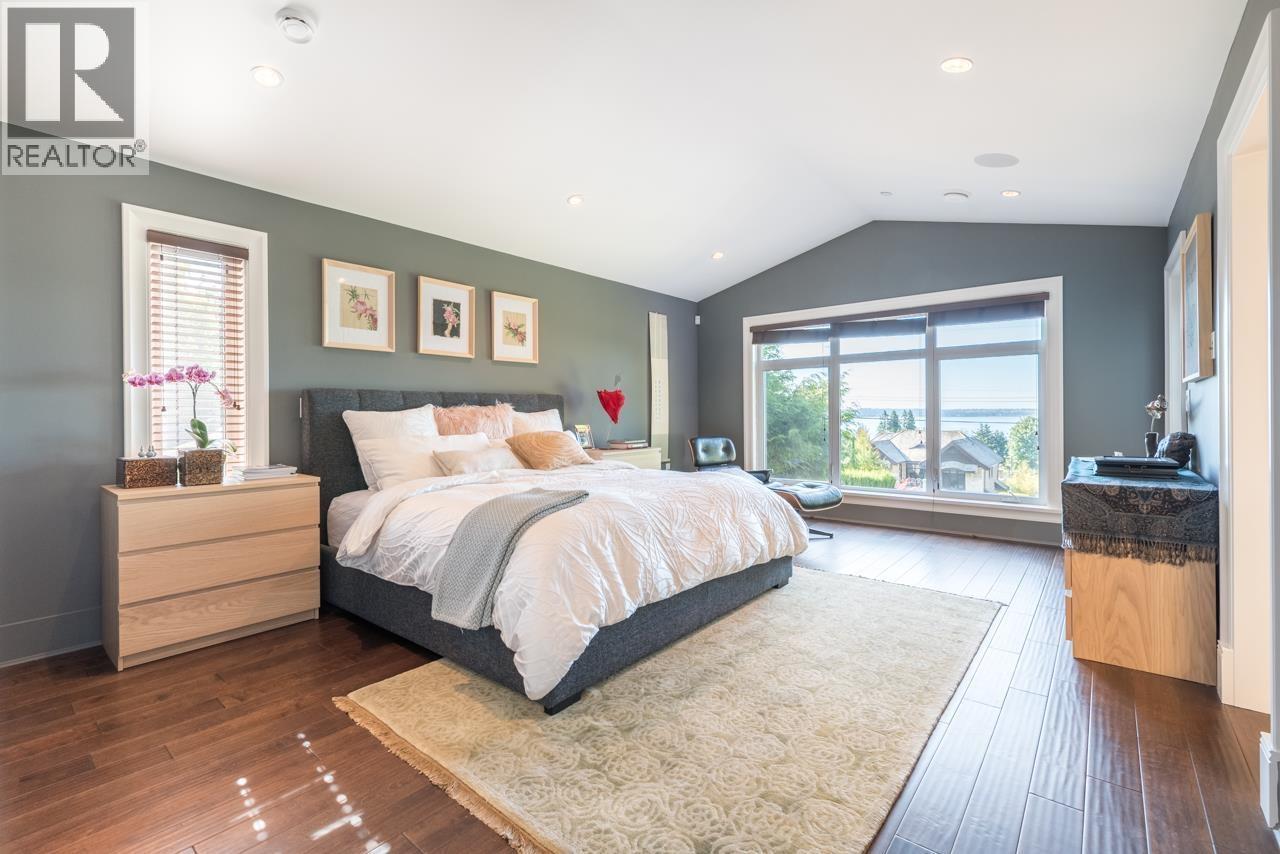 2479 OTTAWA AVENUE, West Vancouver