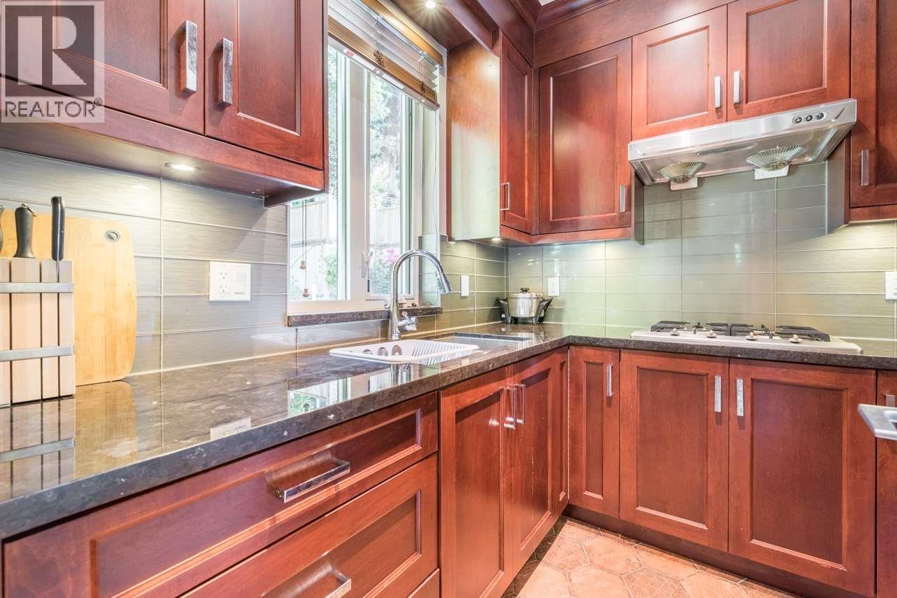 2479 OTTAWA AVENUE, West Vancouver