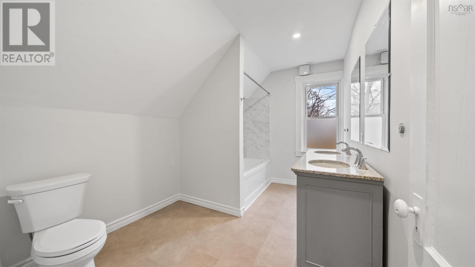 Property 25 of 36 of 62 Maple Avenue