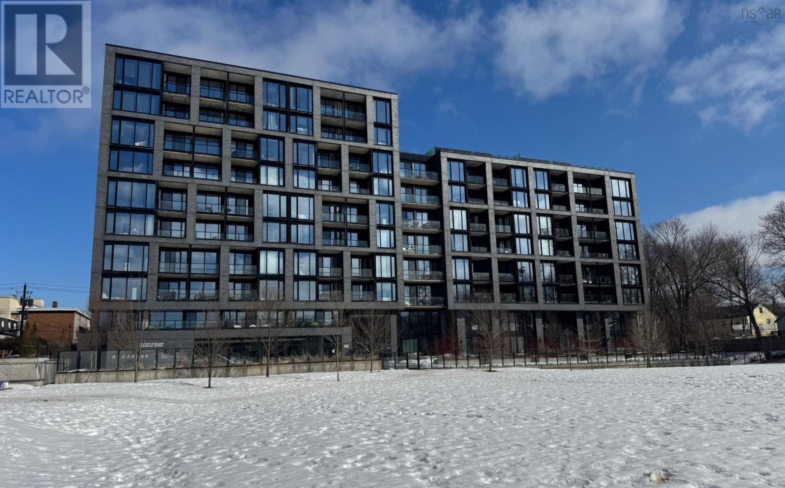 Property 2 of 35 of 305 1048 Wellington Street