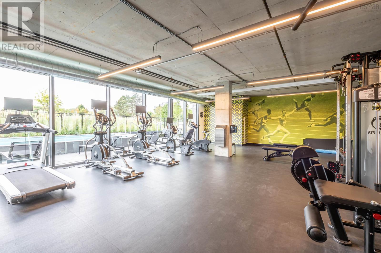 Property 32 of 35 of 305 1048 Wellington Street