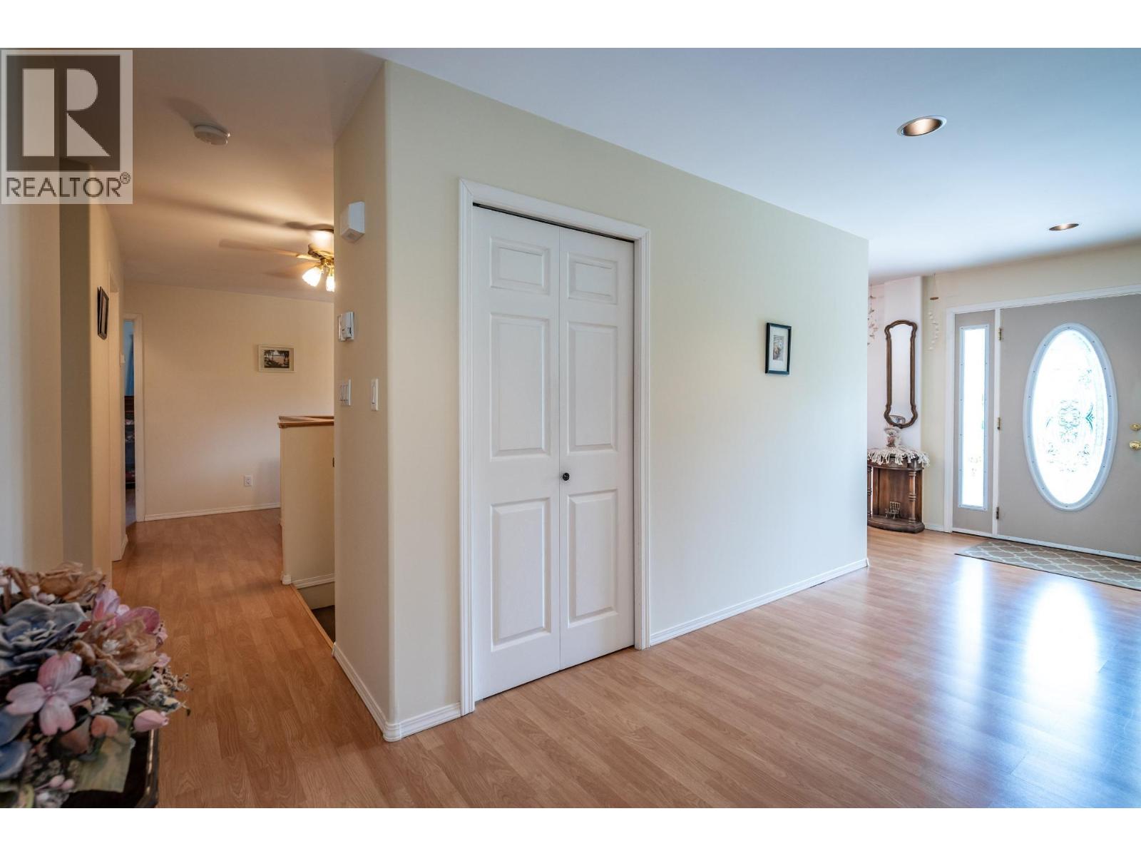 403 8TH  S Street, Kaslo