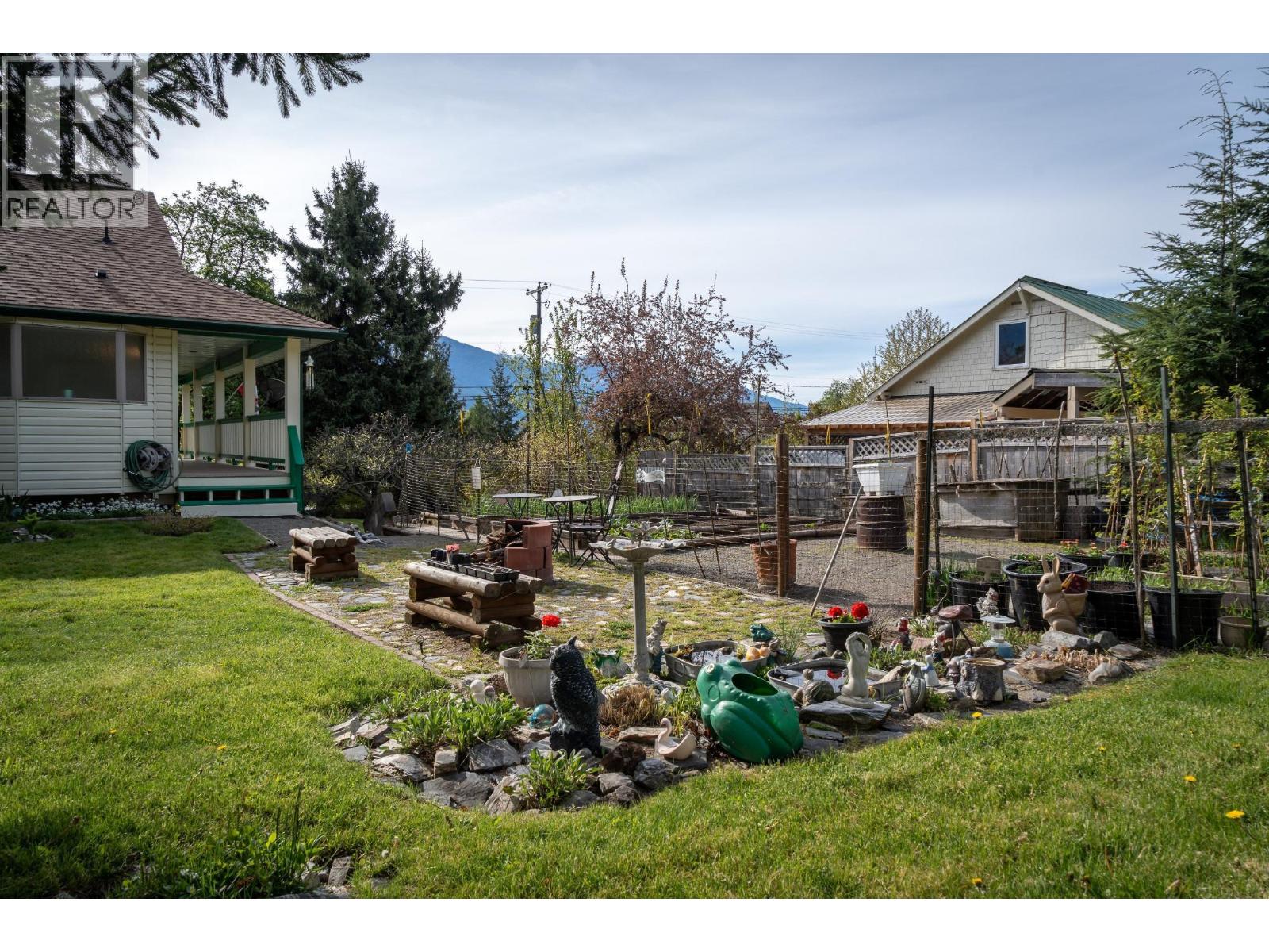 403 8TH  S Street, Kaslo