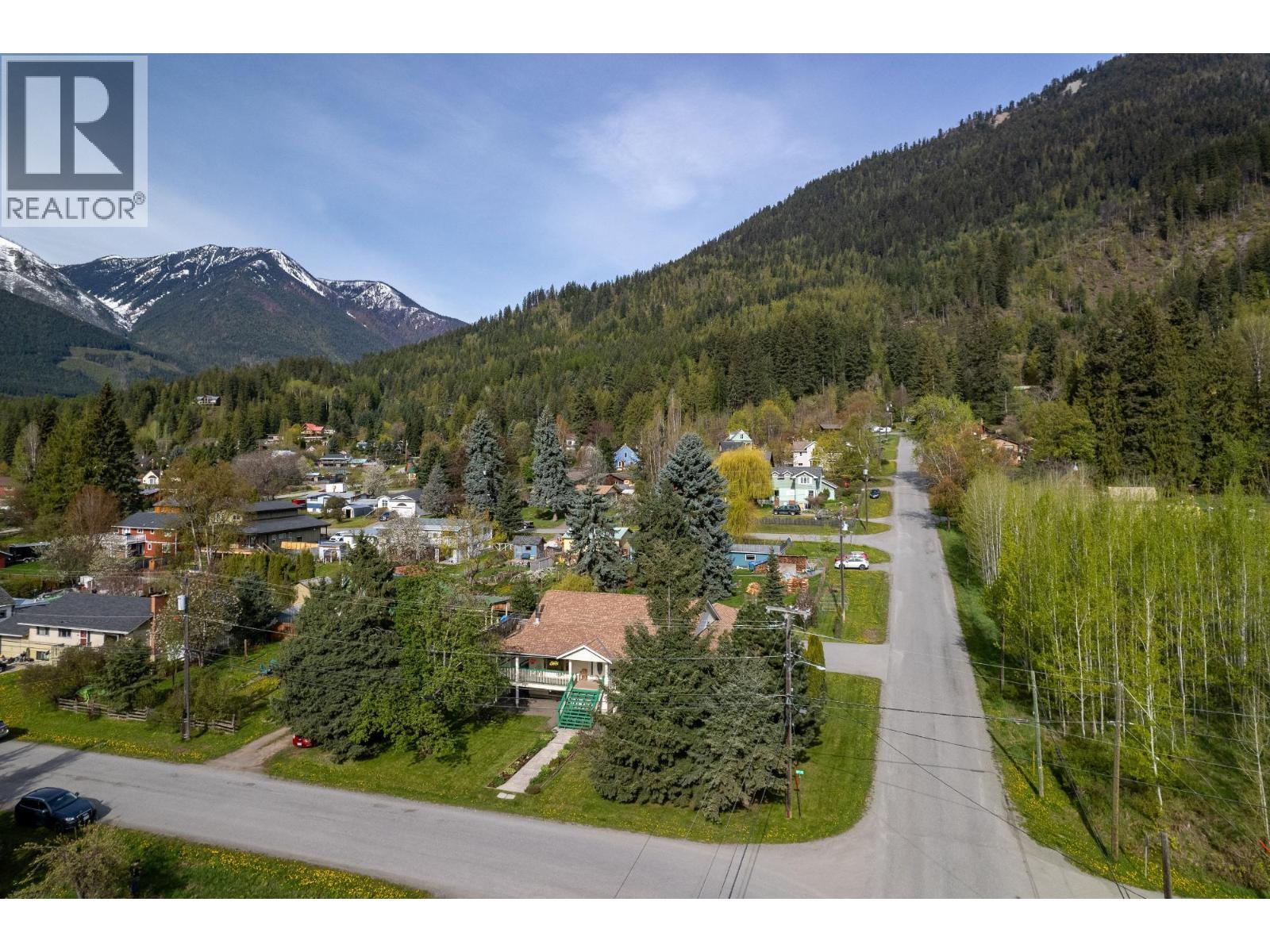 403 8TH  S Street, Kaslo