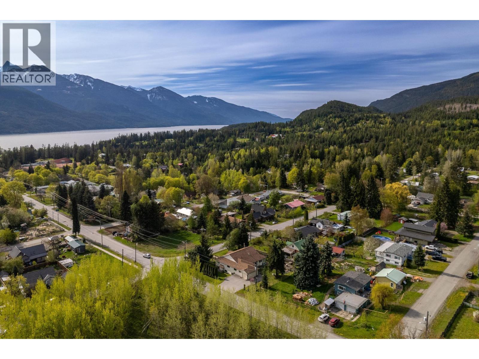 403 8TH  S Street, Kaslo