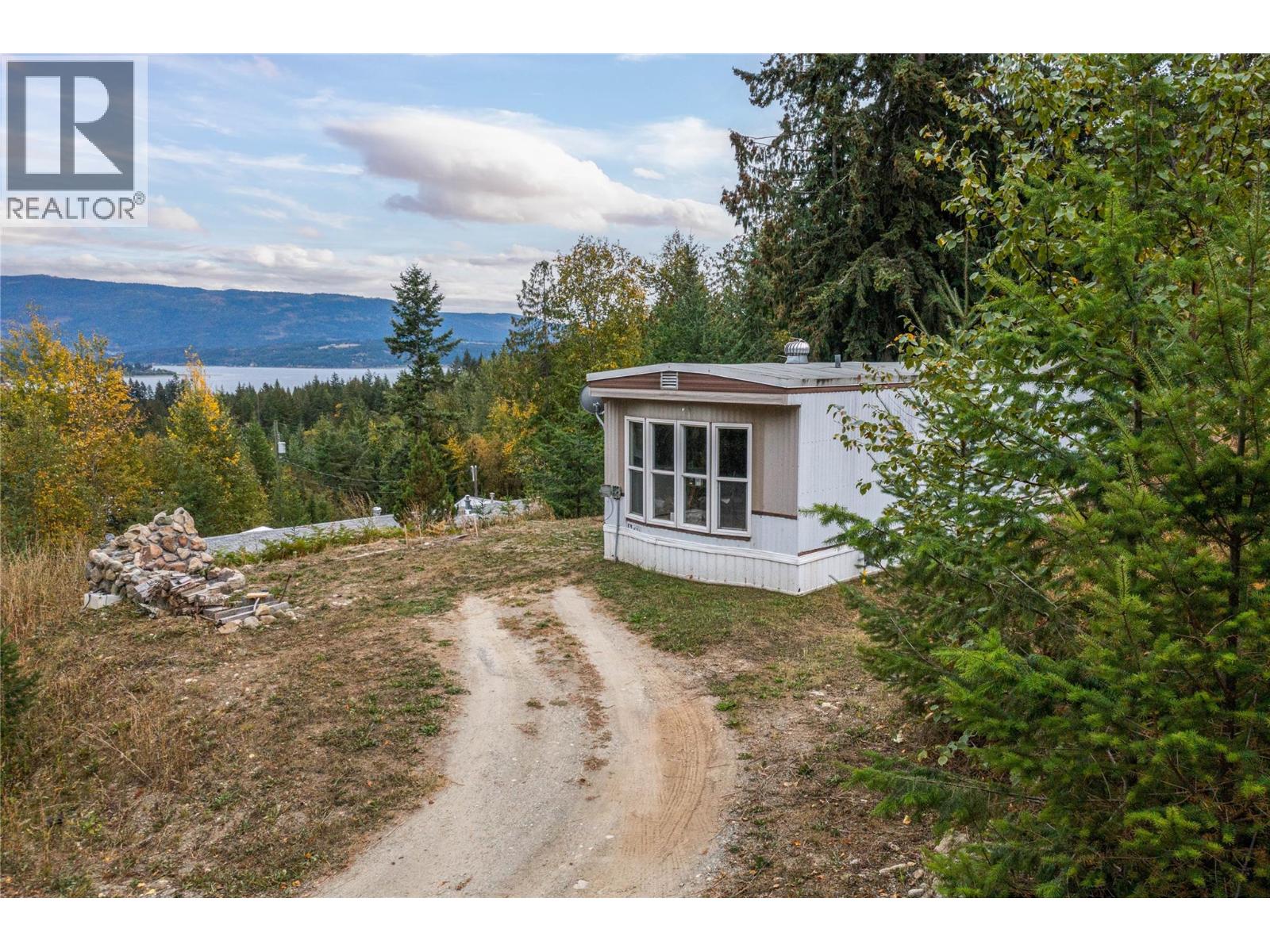 649 Lee Road Unit# 1,2,3, Tappen