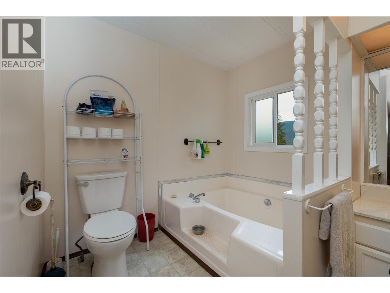 649 Lee Road Unit# 1,2,3, Tappen