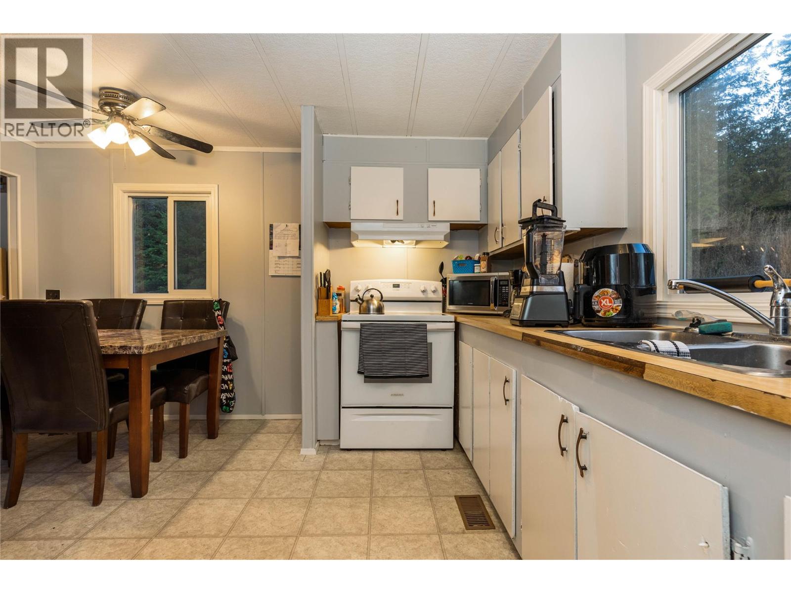 649 Lee Road Unit# 1,2,3, Tappen