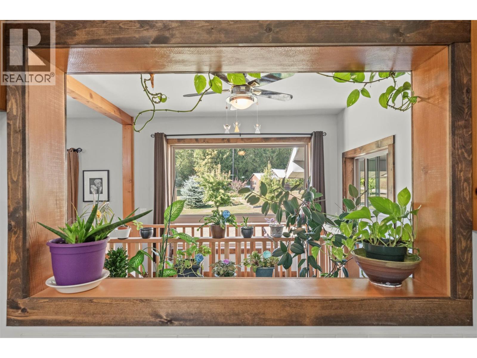 2510 Samuelson Road, Sicamous