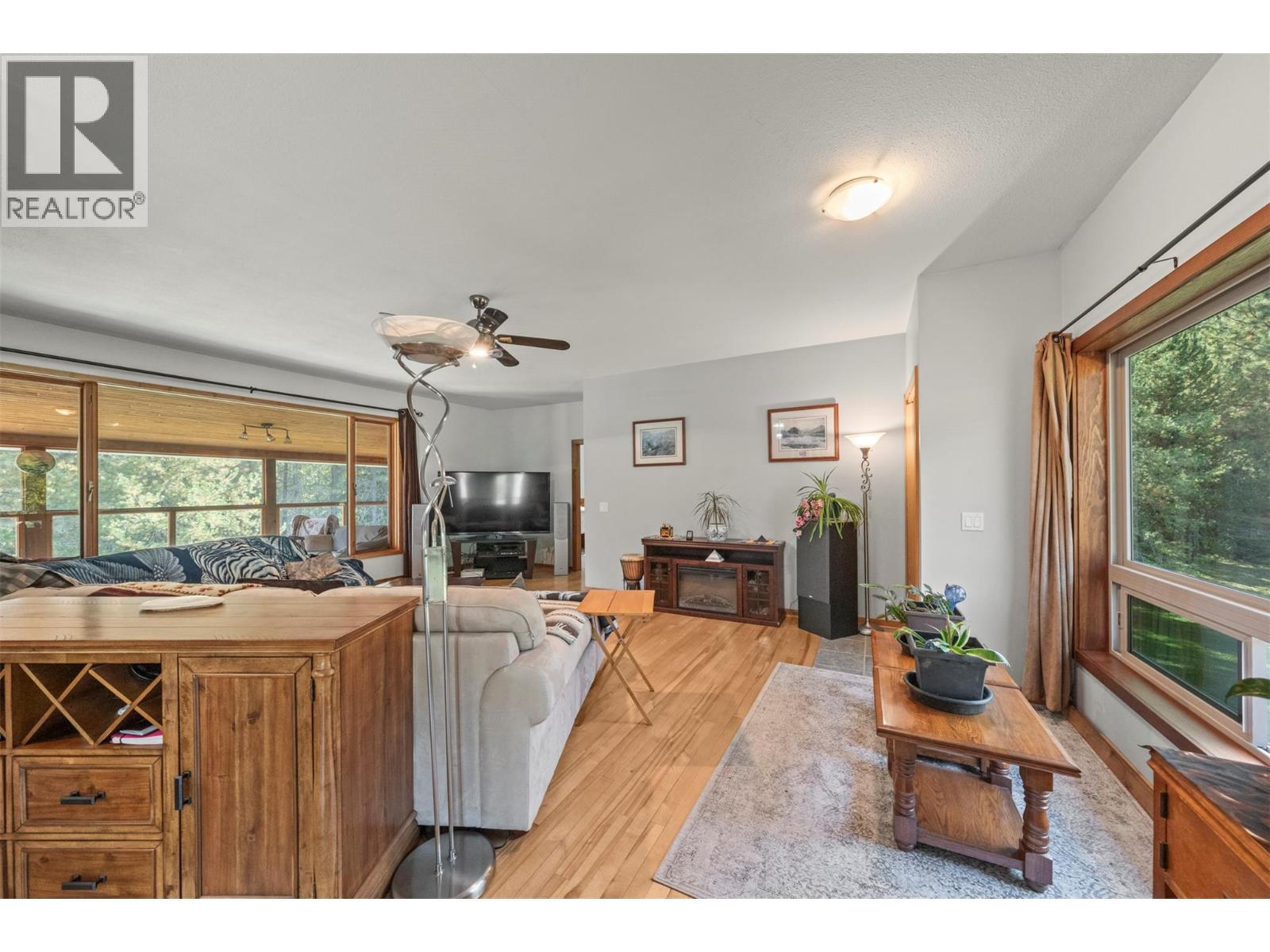 2510 Samuelson Road, Sicamous