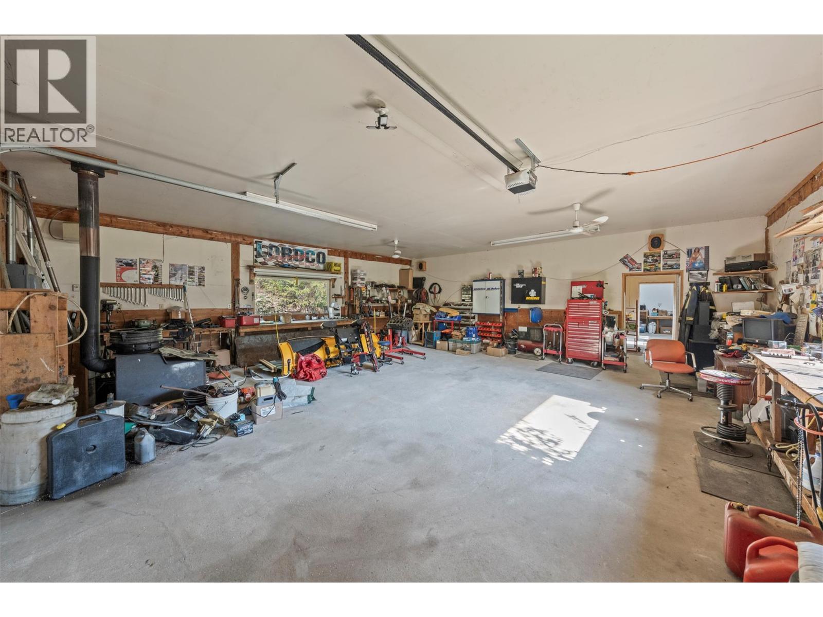 2510 Samuelson Road, Sicamous