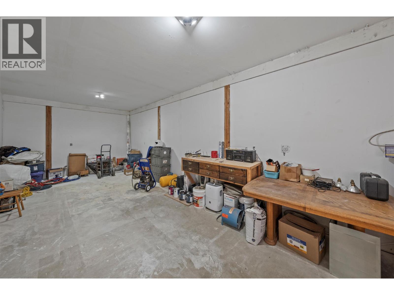 2510 Samuelson Road, Sicamous