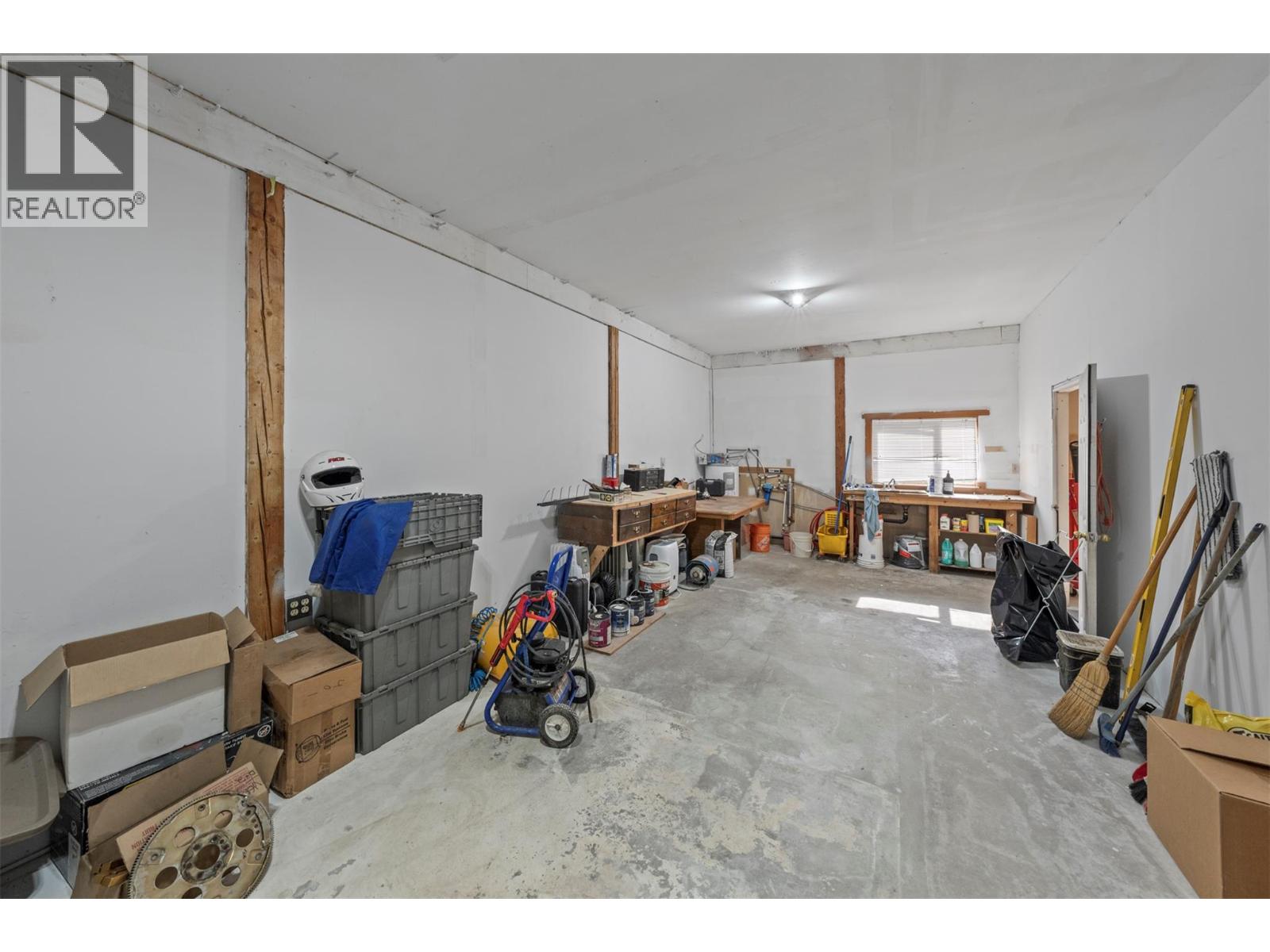 2510 Samuelson Road, Sicamous
