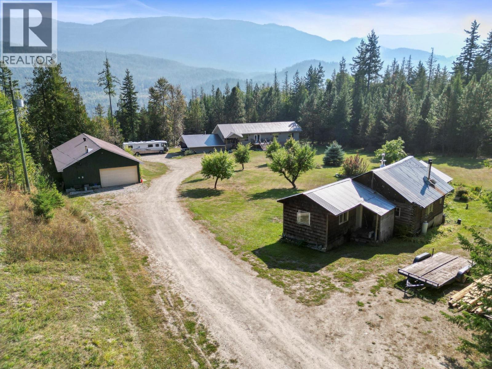 2510 Samuelson Road, Sicamous