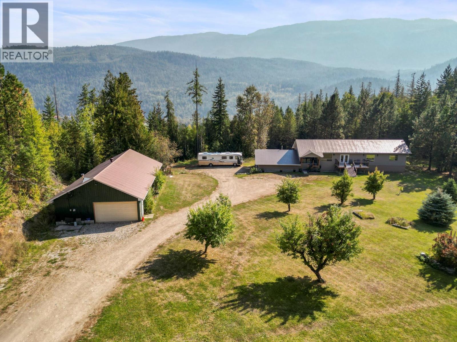 2510 Samuelson Road, Sicamous