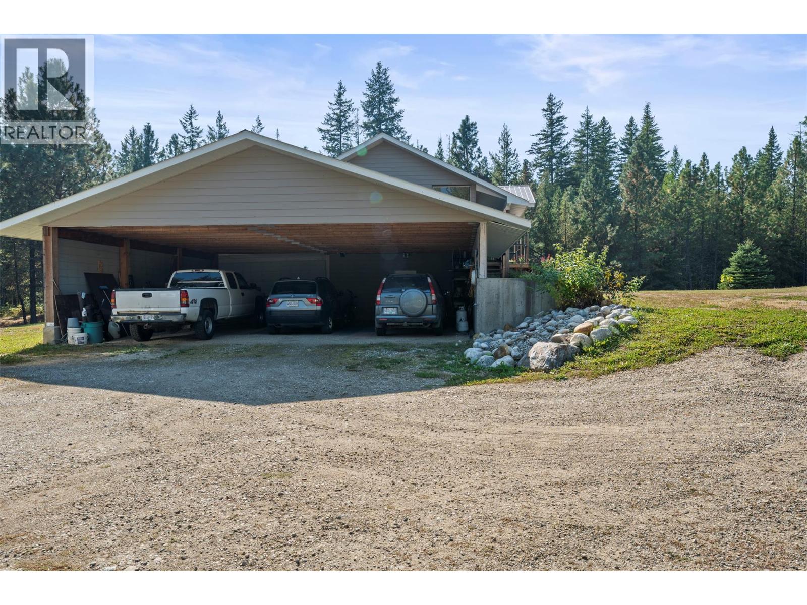 2510 Samuelson Road, Sicamous
