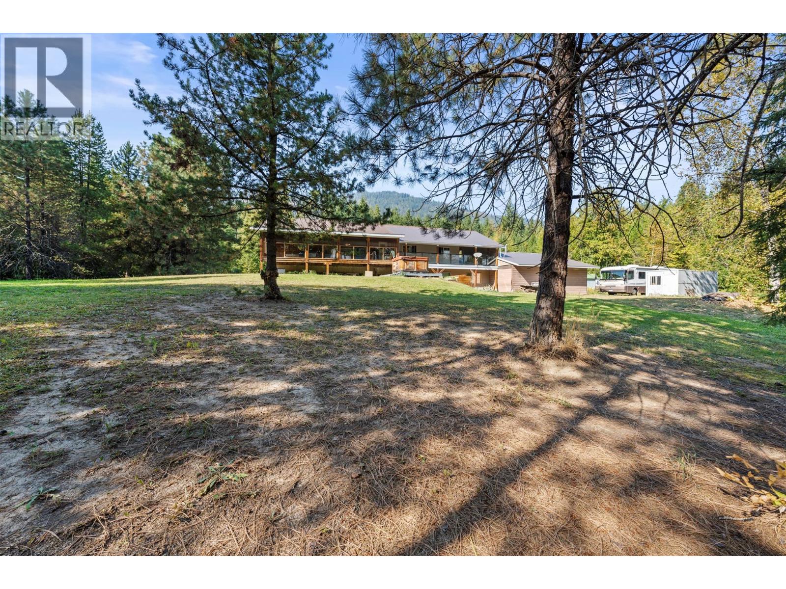 2510 Samuelson Road, Sicamous