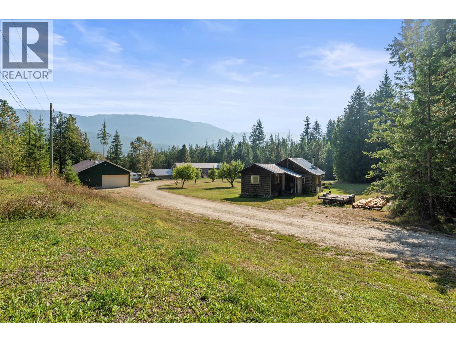 2510 Samuelson Road, Sicamous
