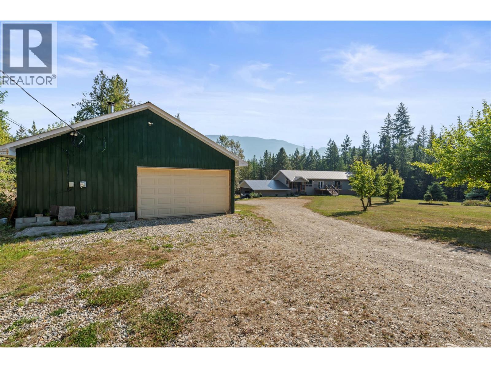 2510 Samuelson Road, Sicamous