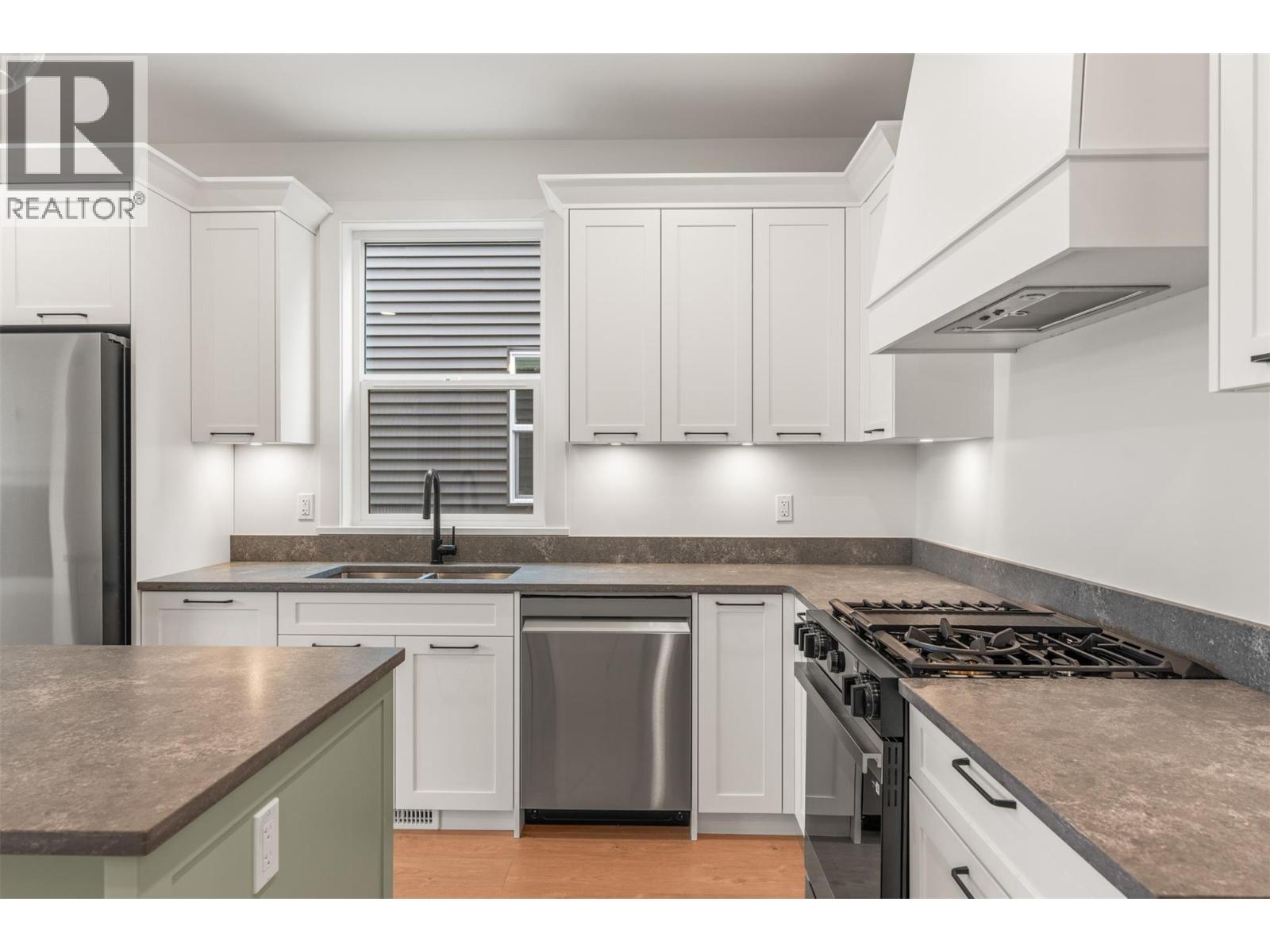 2468 Bradley Drive, Armstrong