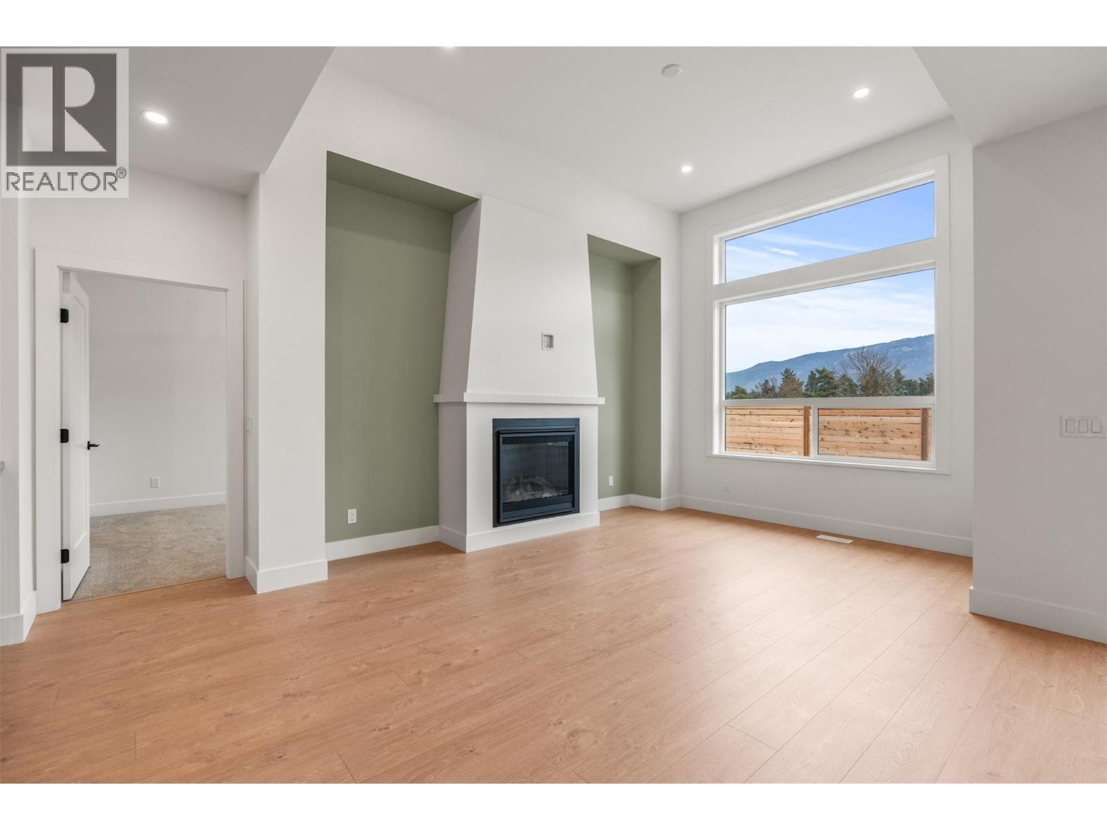 2468 Bradley Drive, Armstrong