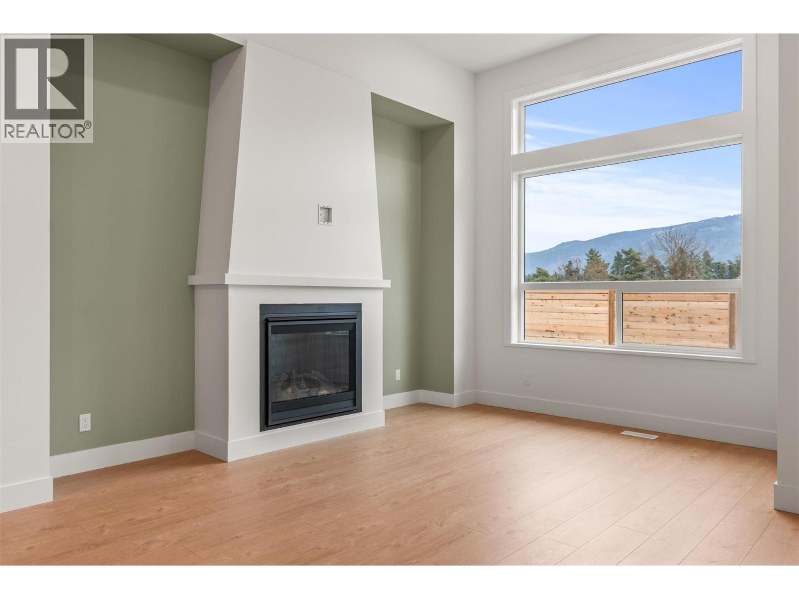 2468 Bradley Drive, Armstrong