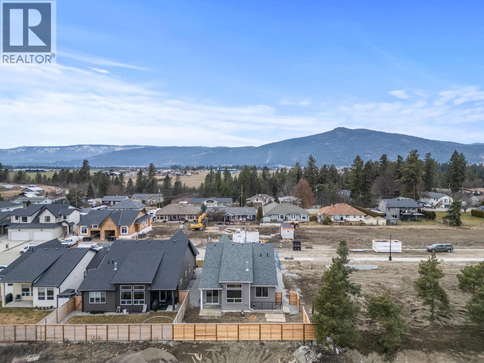 2468 Bradley Drive, Armstrong