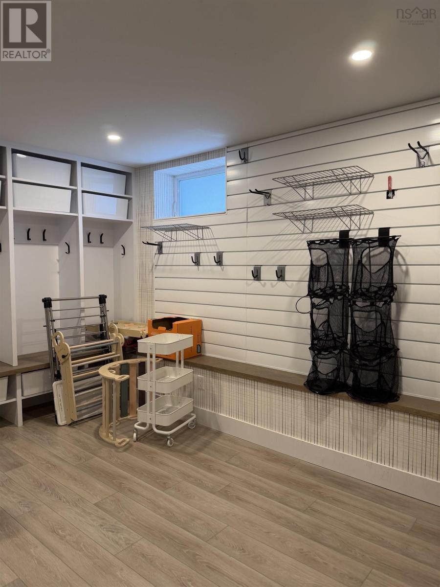 Property 3 of 48 of 1629 Vernon Street