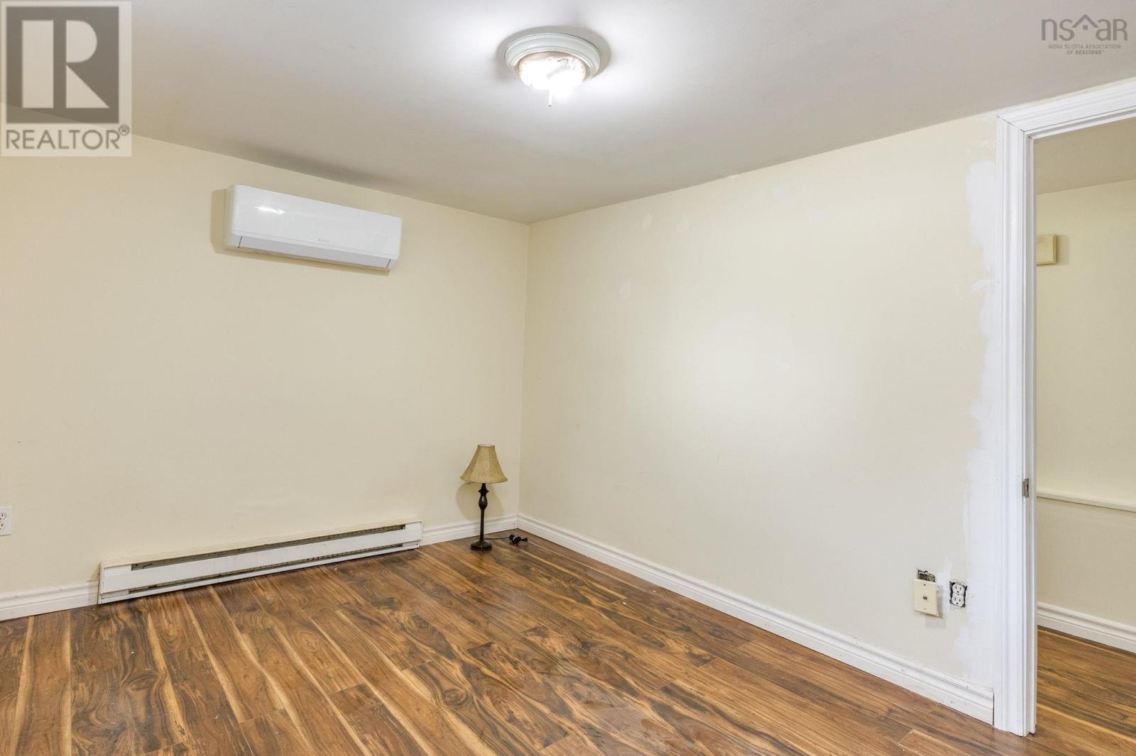 Property 28 of 47 of 405 Stead Street