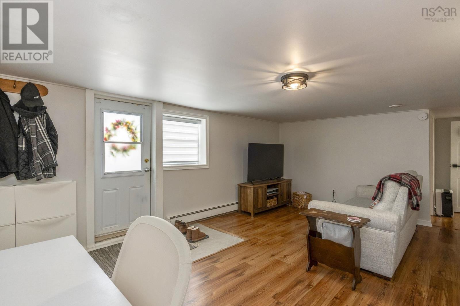 Property 32 of 47 of 405 Stead Street