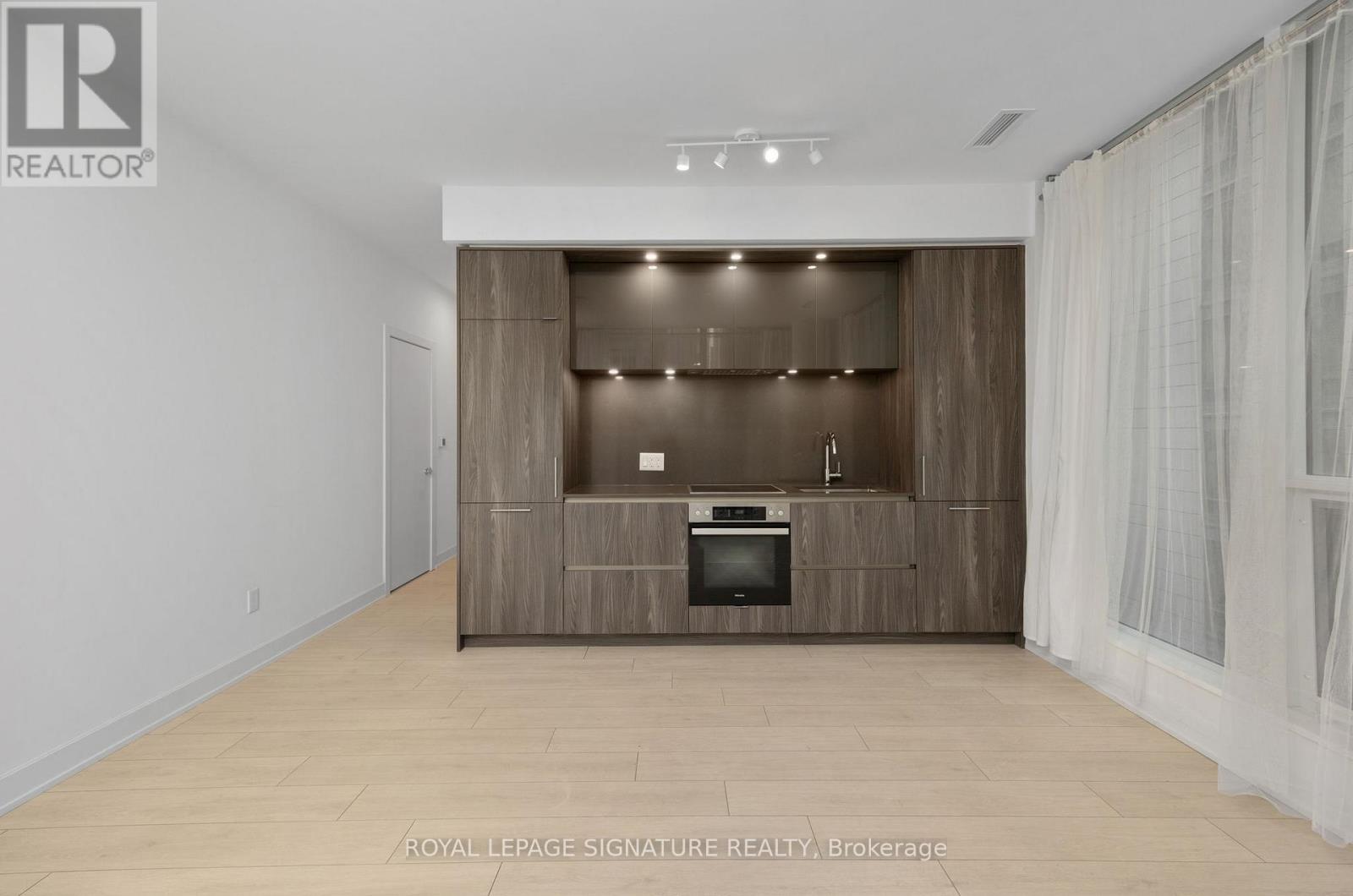 #525 15 MERCER STREET - 7