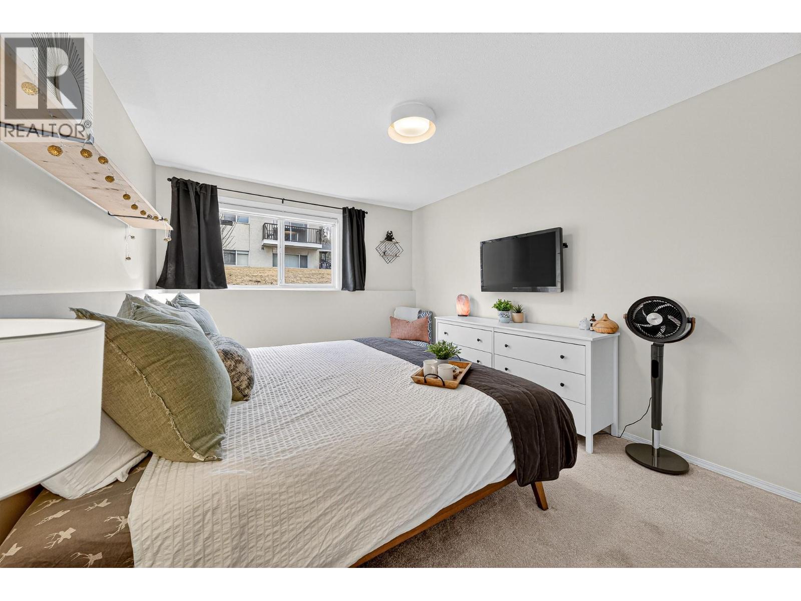 40 Ridgemont Avenue Unit# 102, Fernie