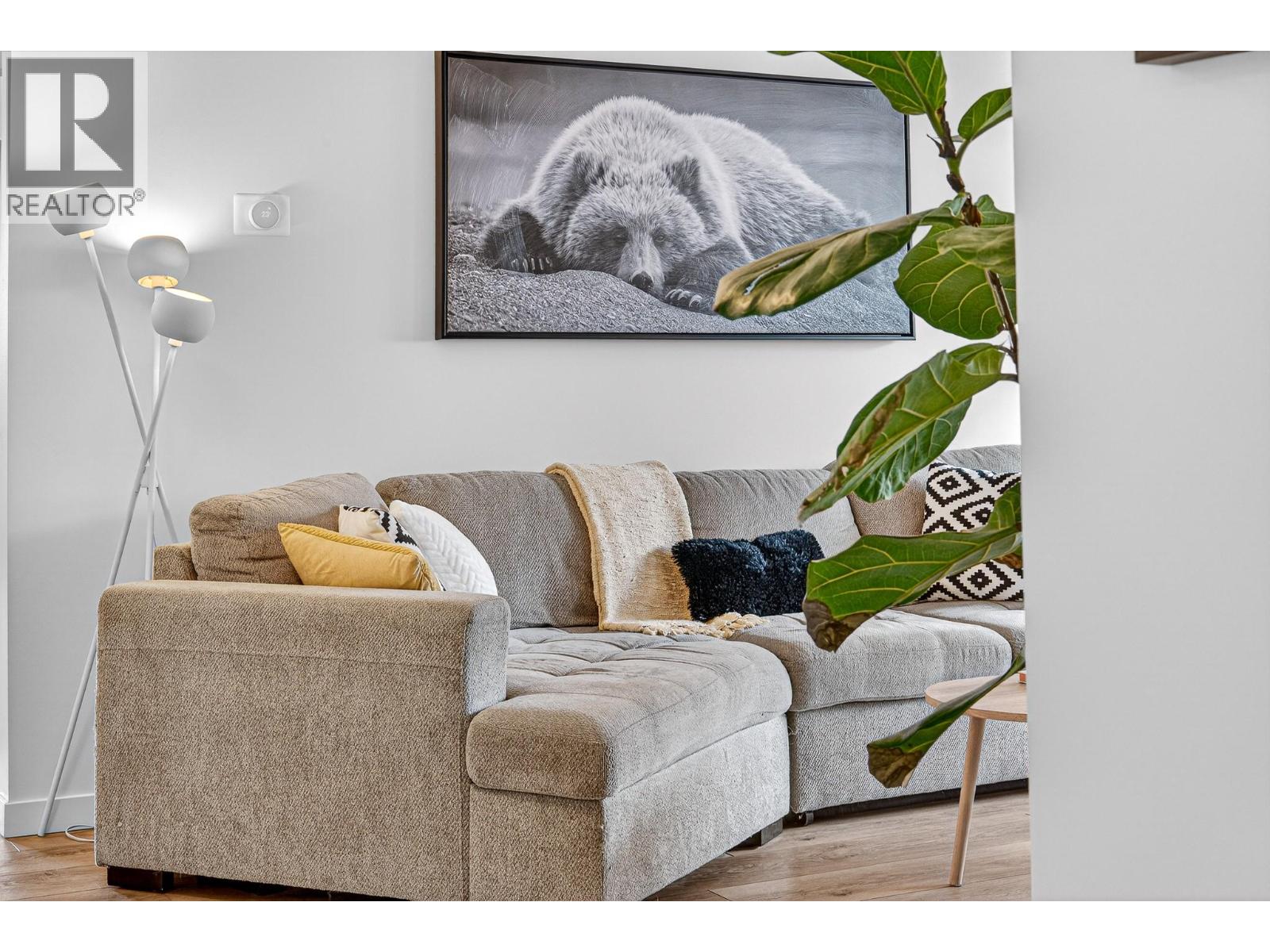 40 Ridgemont Avenue Unit# 102, Fernie