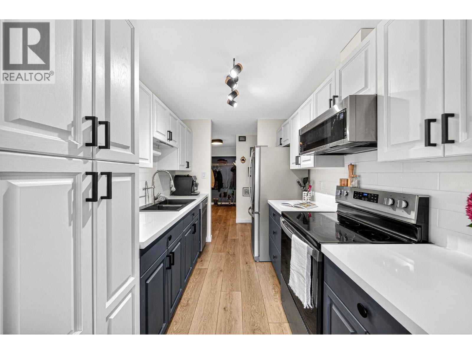 40 Ridgemont Avenue Unit# 102, Fernie