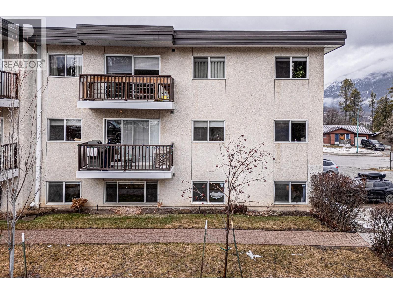 40 Ridgemont Avenue Unit# 102, Fernie