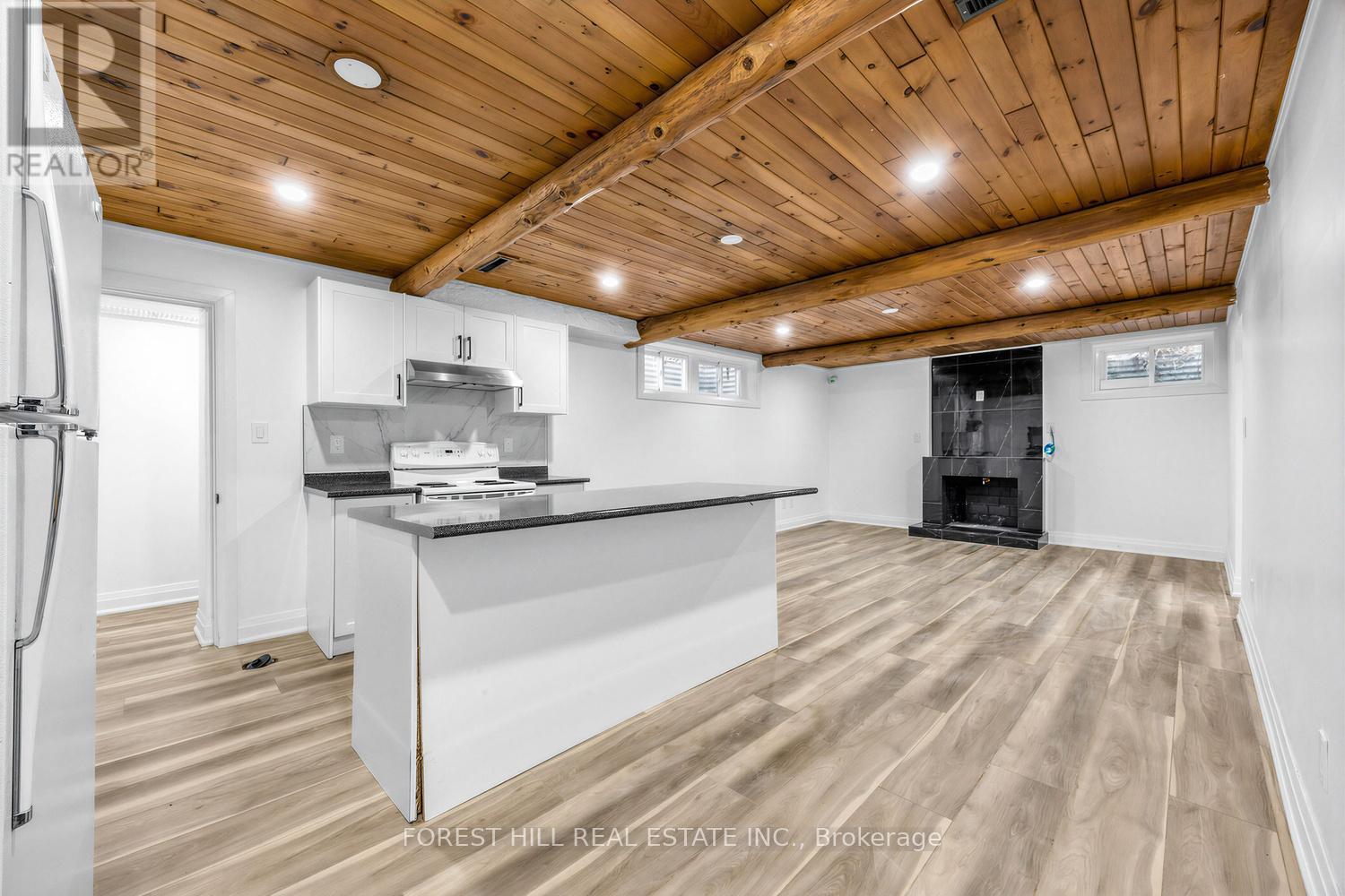 180 GLENWOOD CRESCENT - 22
