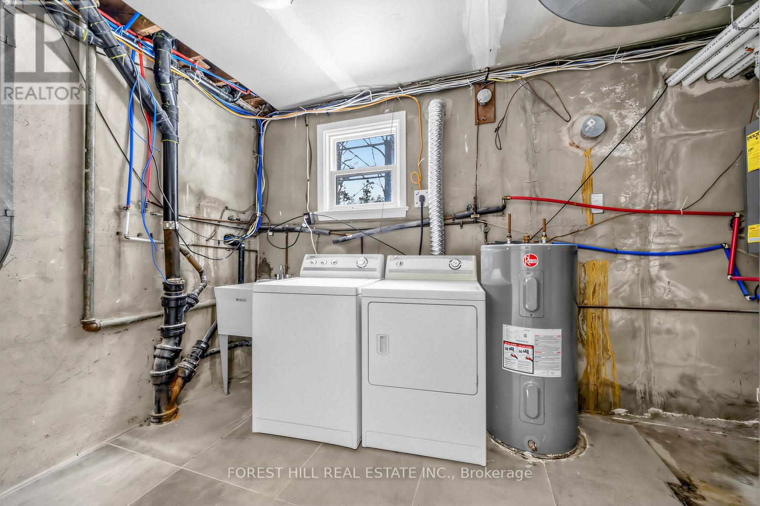 180 GLENWOOD CRESCENT - 31