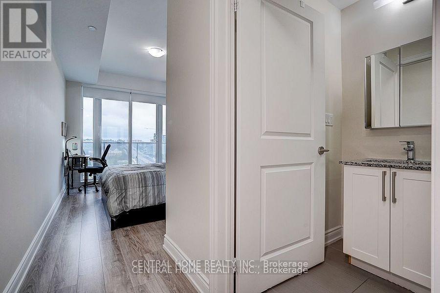 #911A 9608 YONGE STREET - 17
