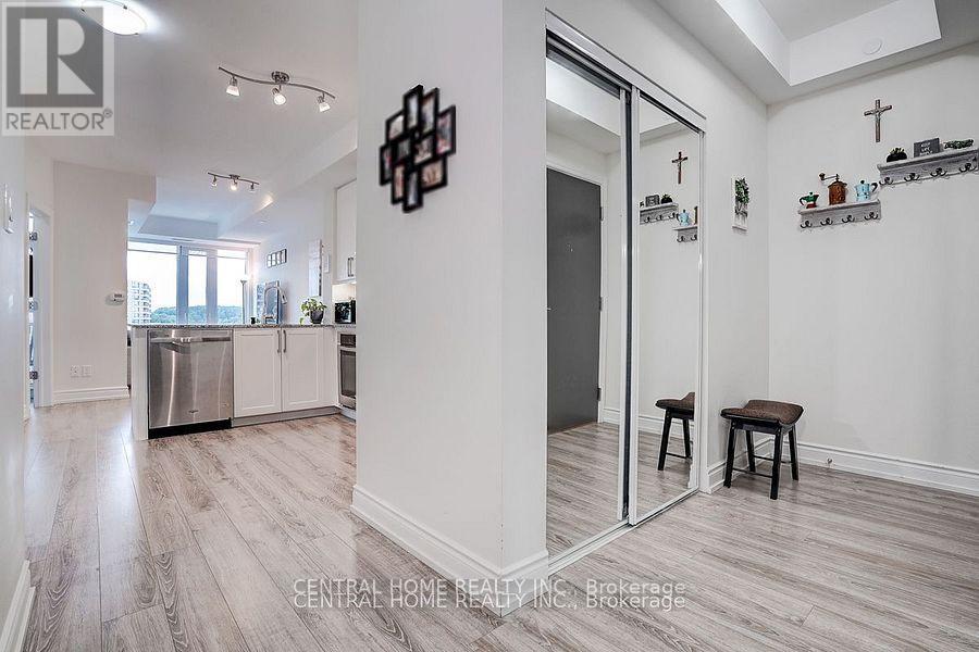 #911A 9608 YONGE STREET - 8