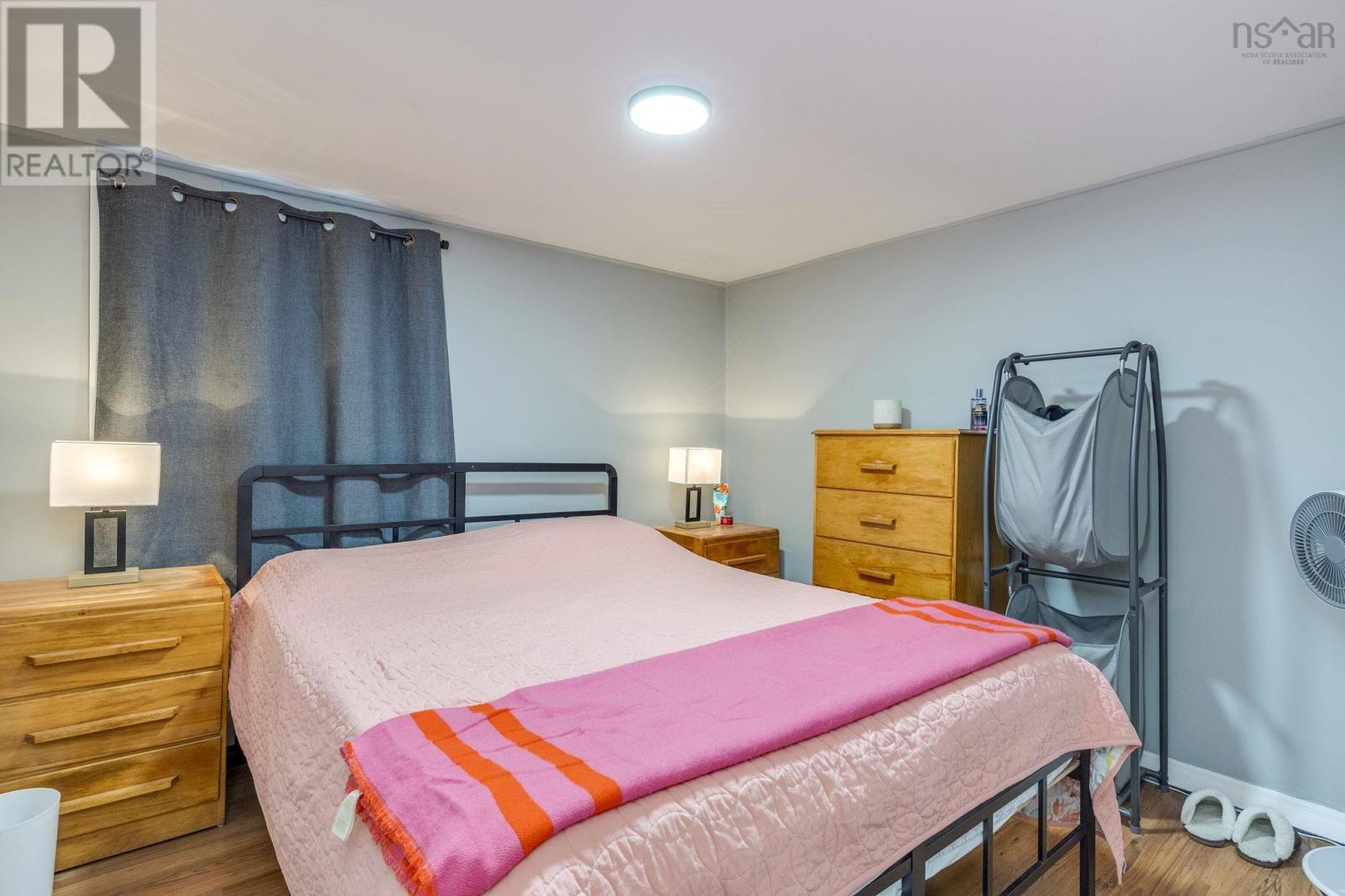 Property 39 of 47 of 405 Stead Street