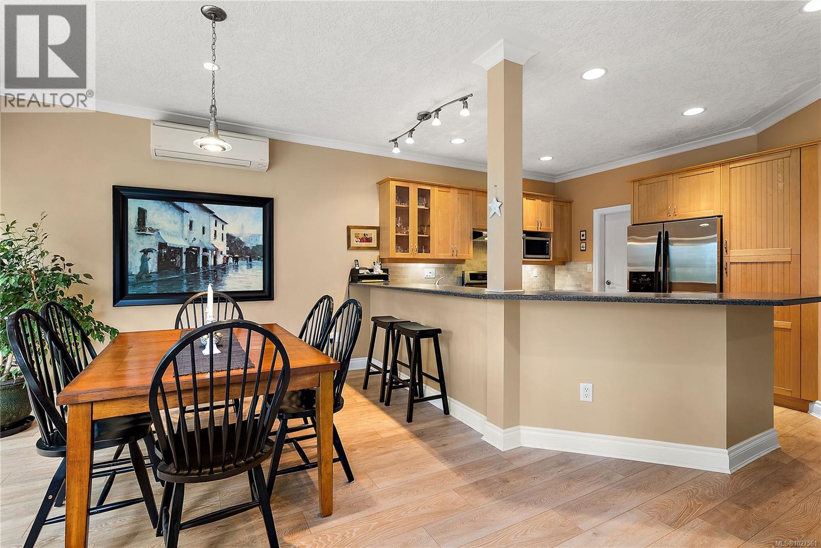 10953 Madrona Dr, North Saanich