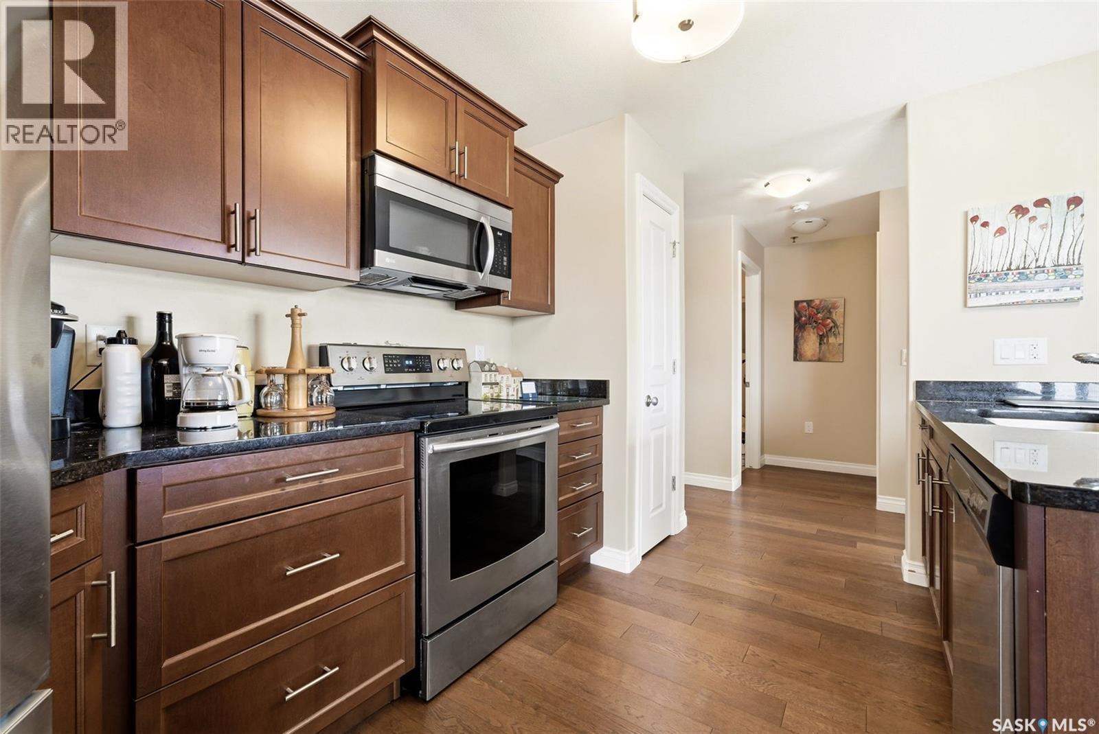 #214 3630 HAUGHTON ROAD E - 7