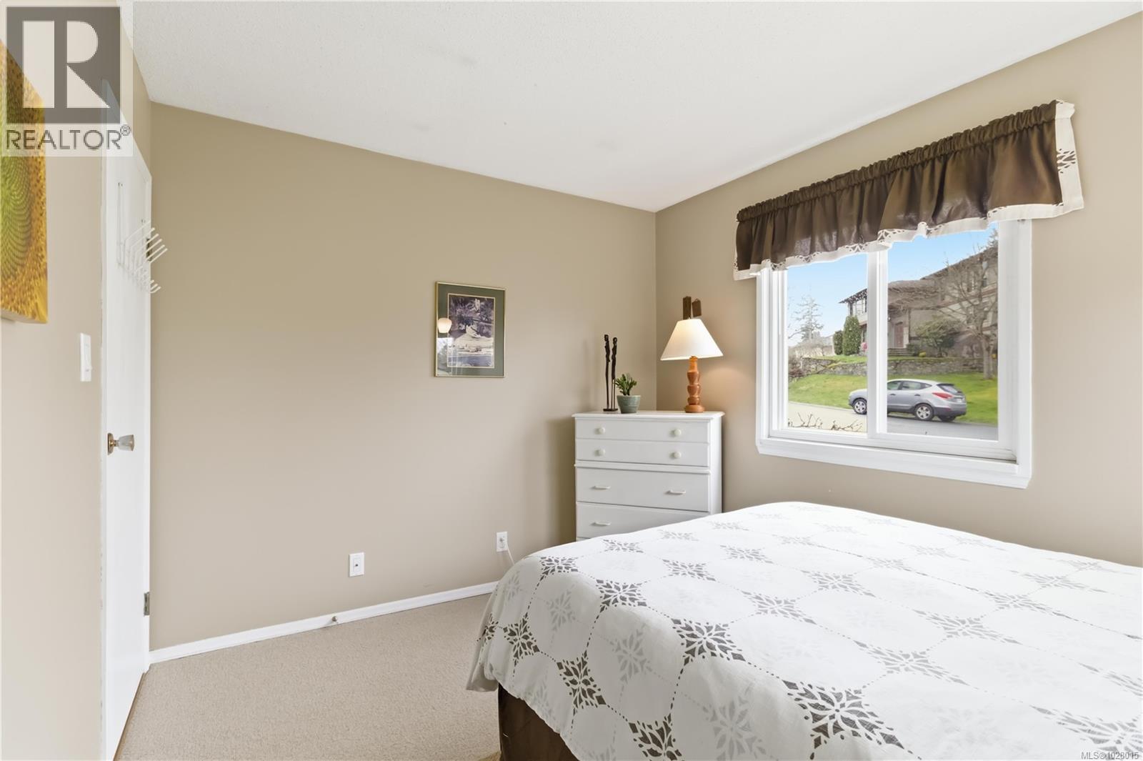  4345 Ridgewood Crescent, Saanich