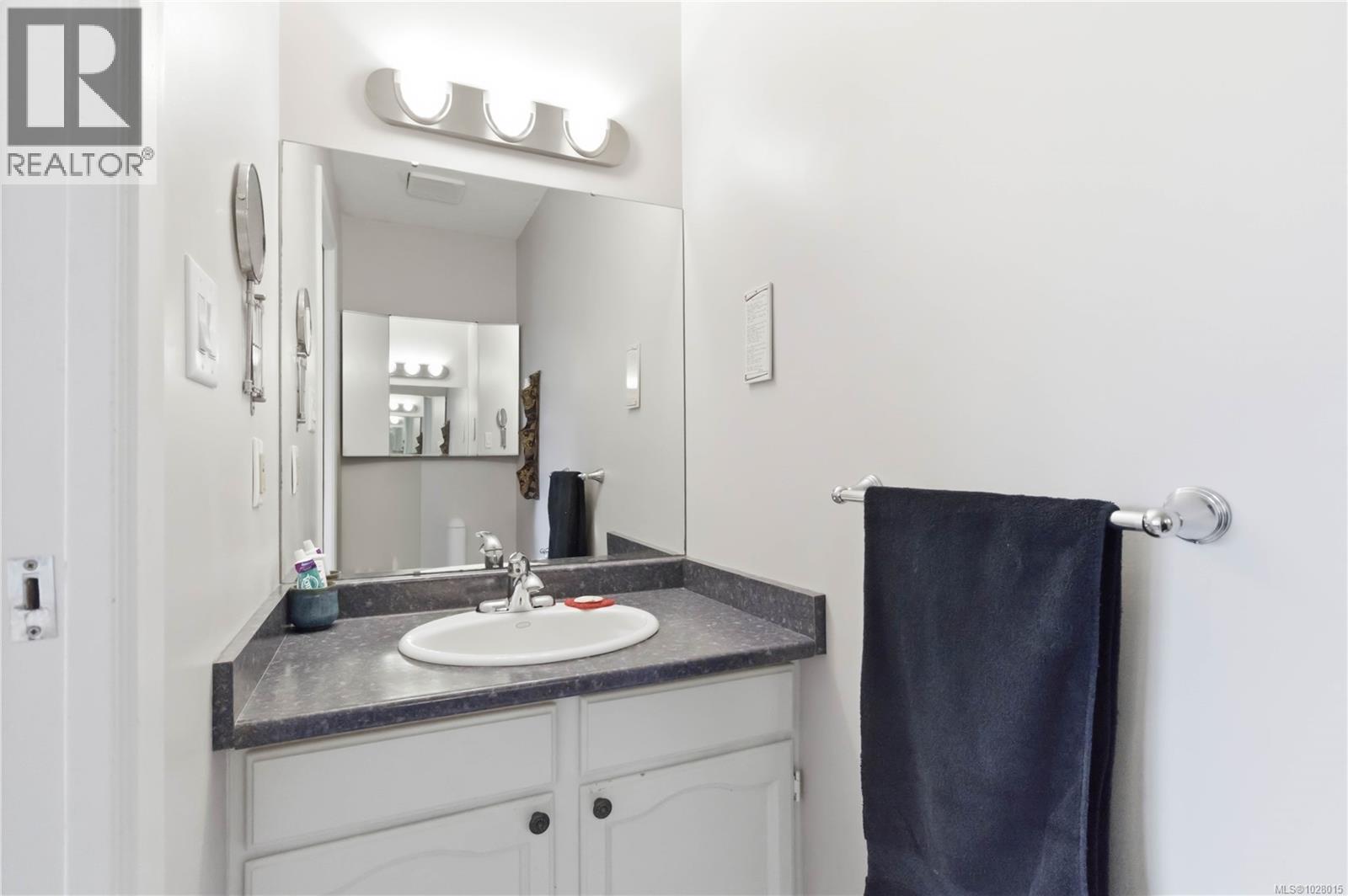  4345 Ridgewood Crescent, Saanich