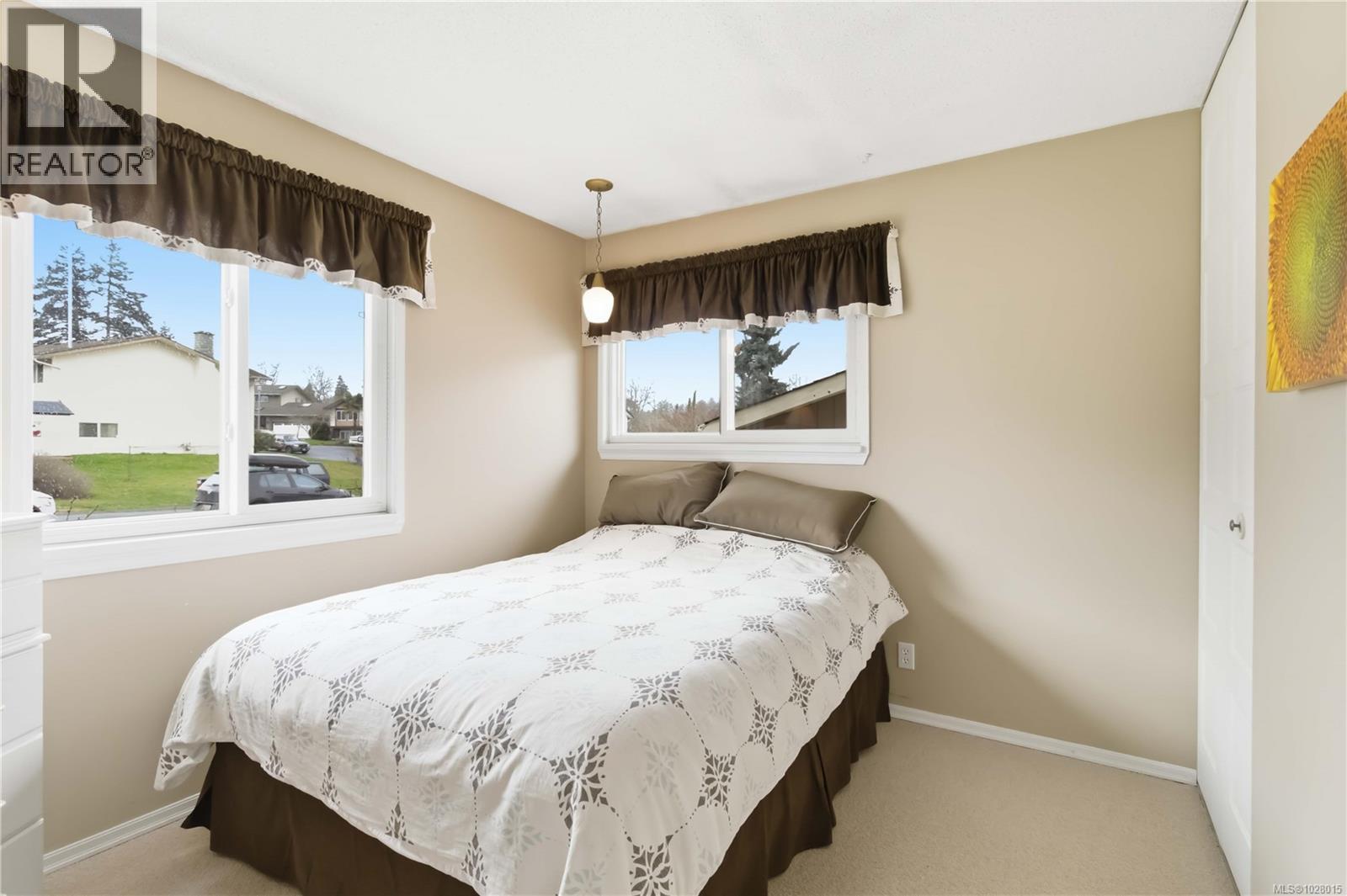  4345 Ridgewood Crescent, Saanich