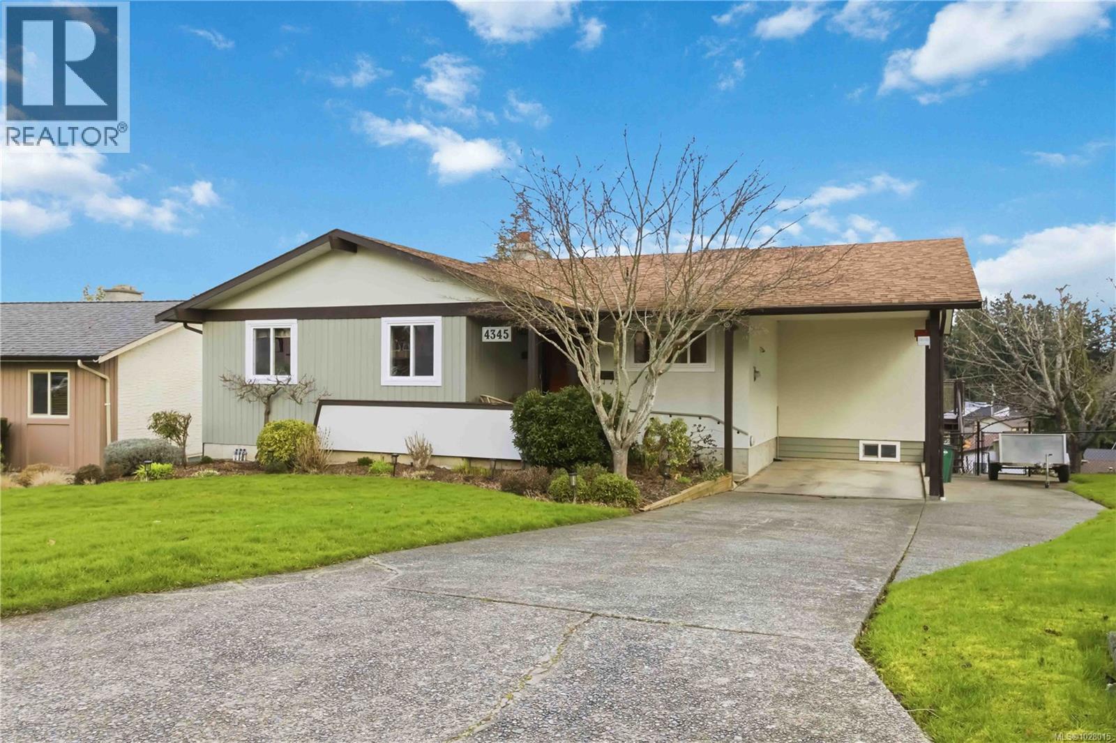  4345 Ridgewood Crescent, Saanich