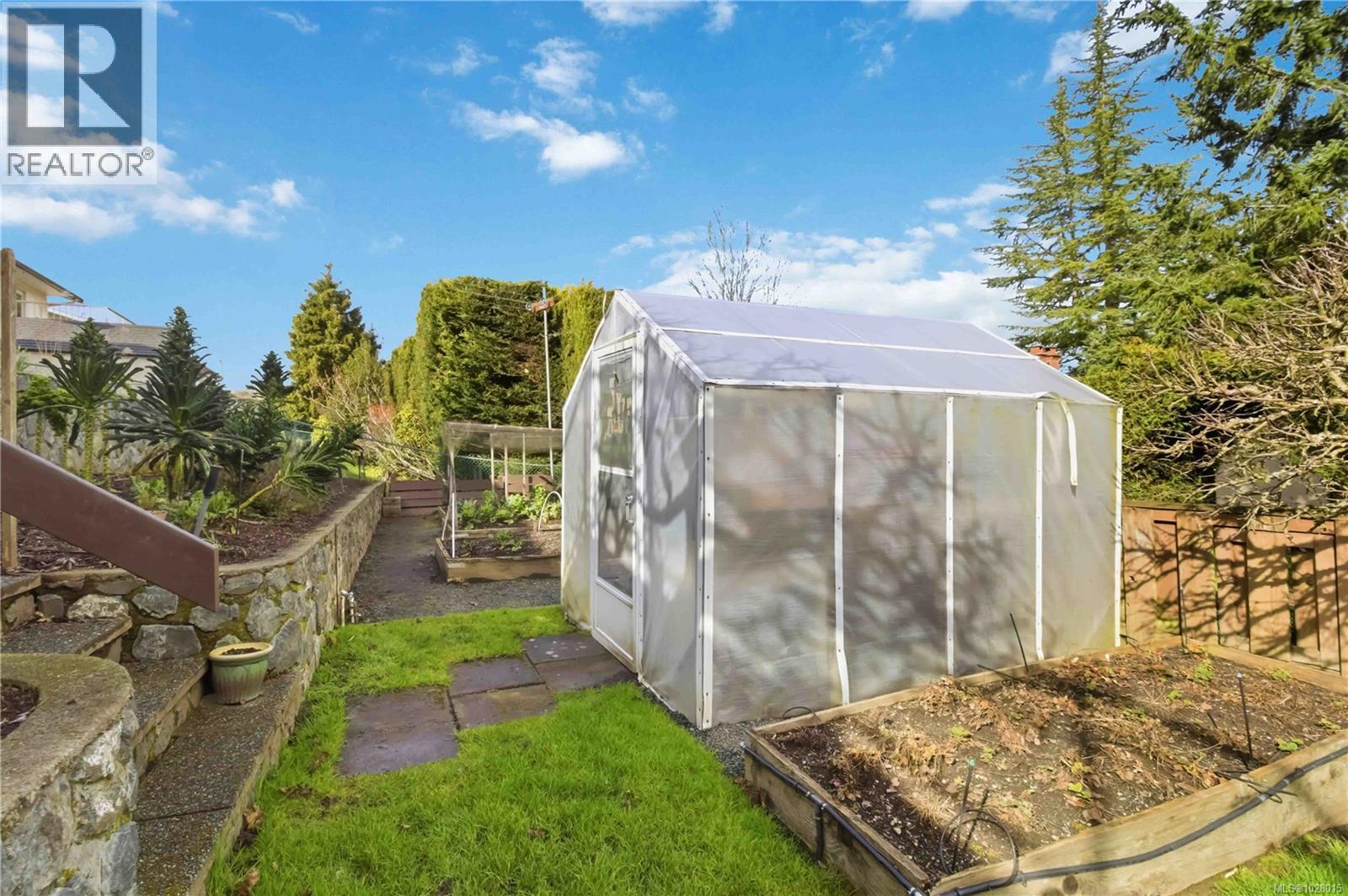  4345 Ridgewood Crescent, Saanich