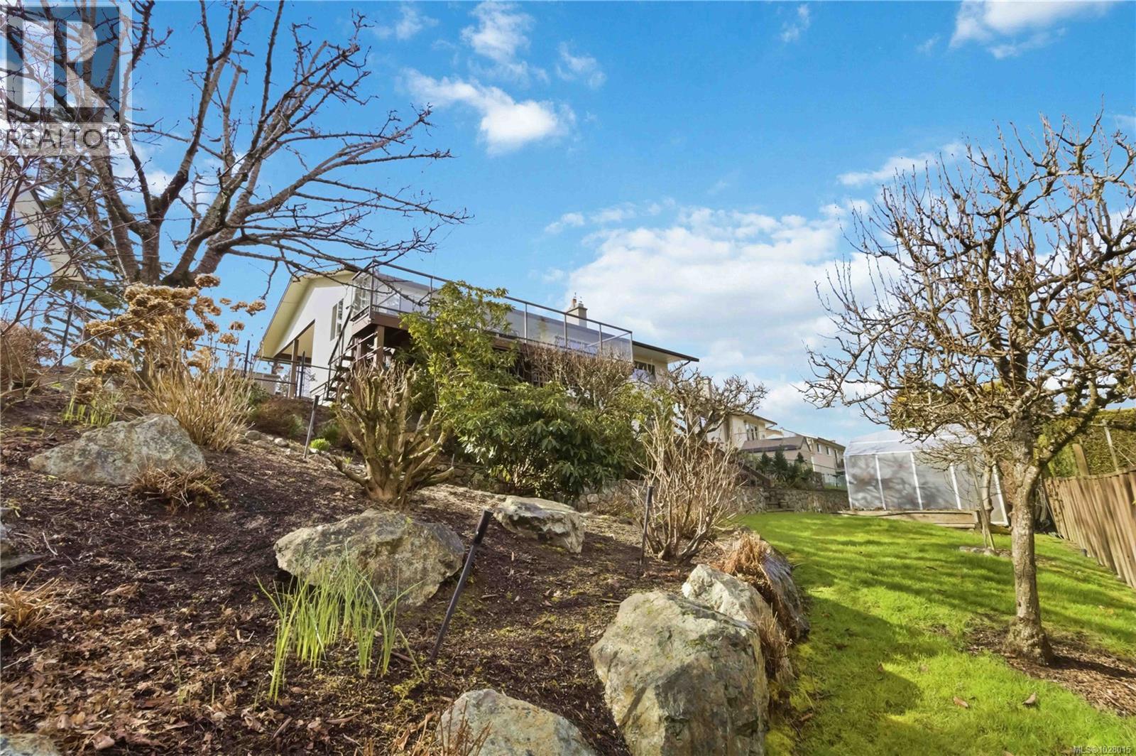  4345 Ridgewood Crescent, Saanich