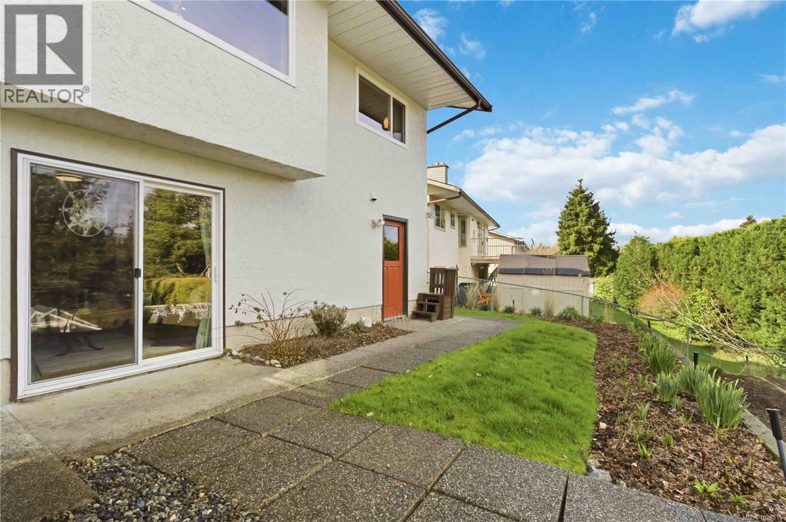  4345 Ridgewood Crescent, Saanich