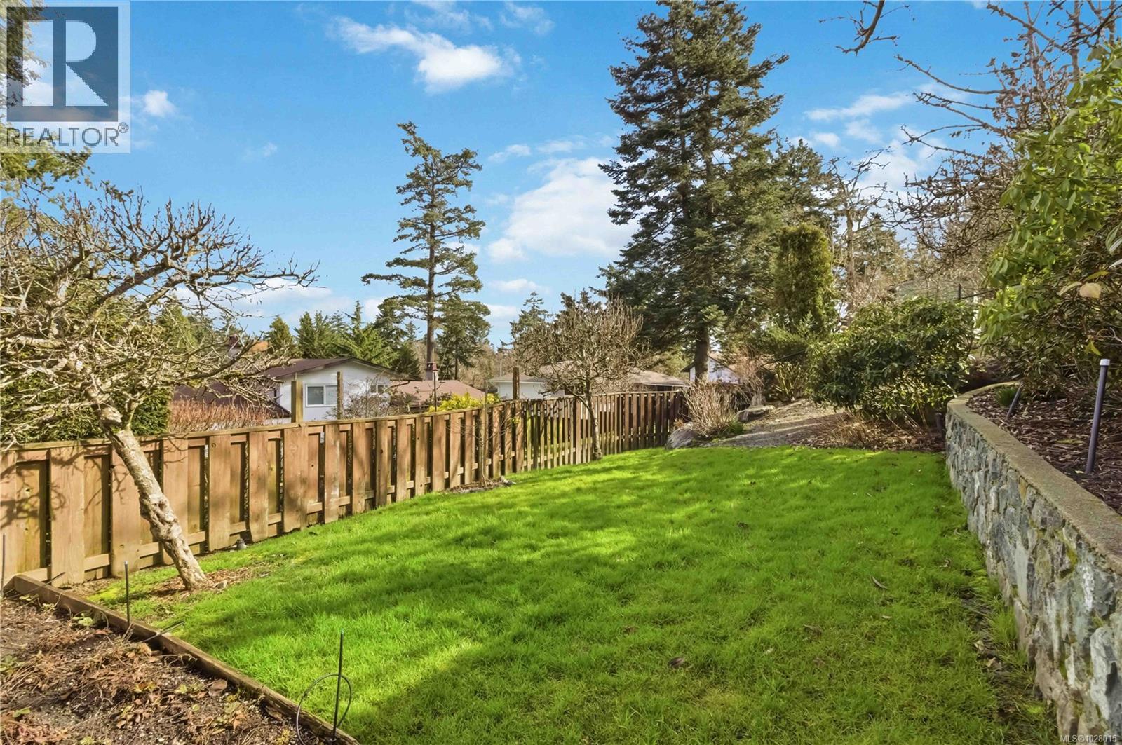  4345 Ridgewood Crescent, Saanich
